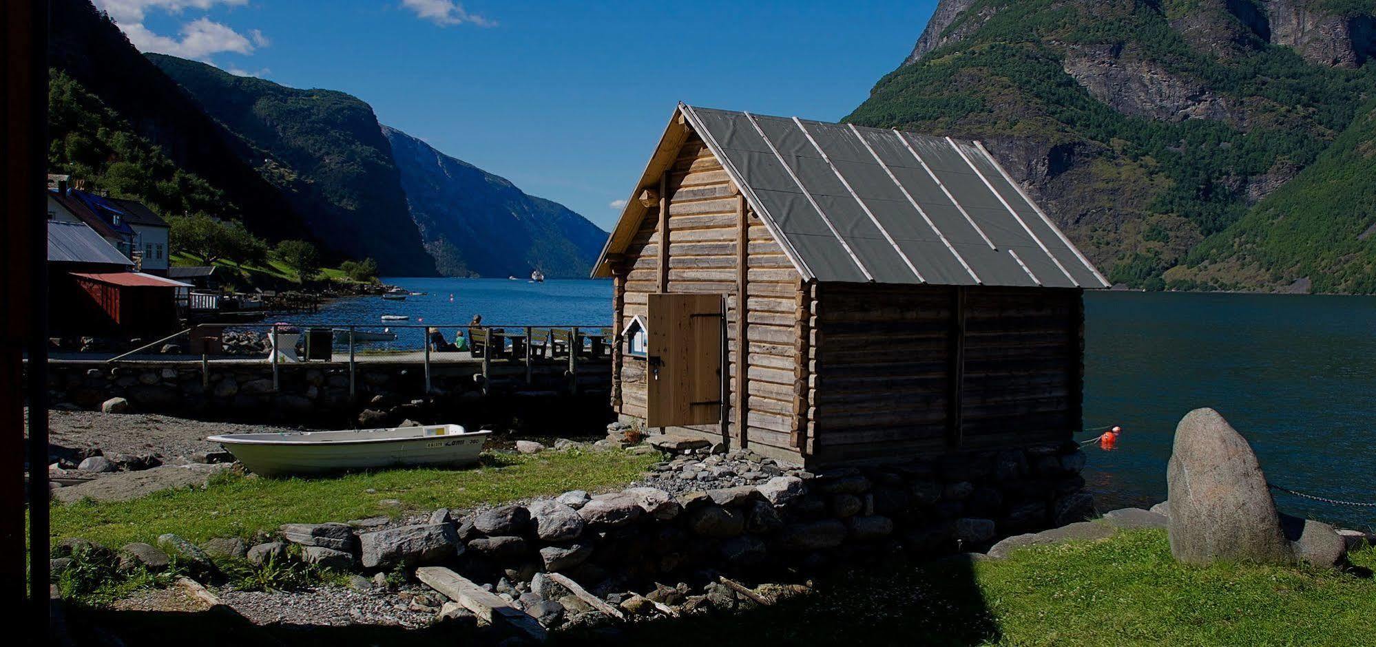 Visit Undredal Hotel Exterior photo